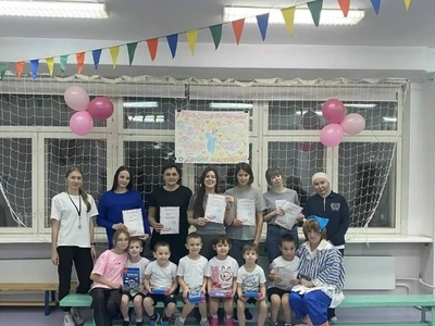 Группа №11  "Радуга", №5 "Винни-Пух"  спортивные соревнования  с  мамами